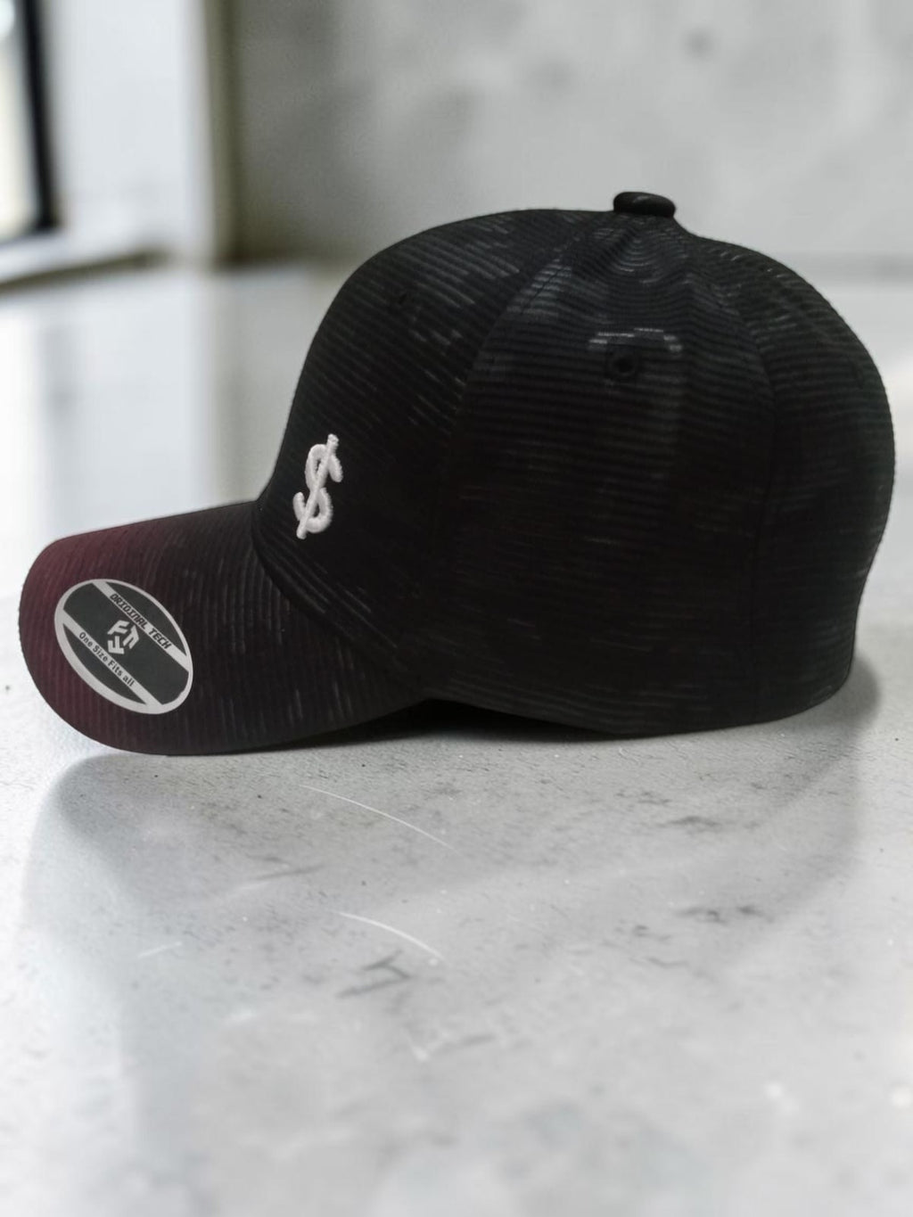 Imported  Fitted Cap "$ Signature " | Free Delivery
