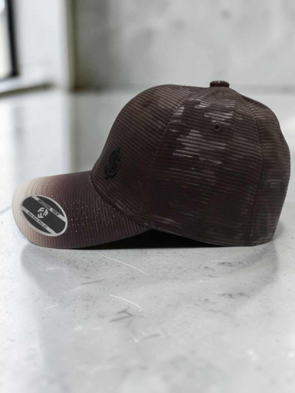 Imported  Fitted Cap "$ Signature " | Free Delivery