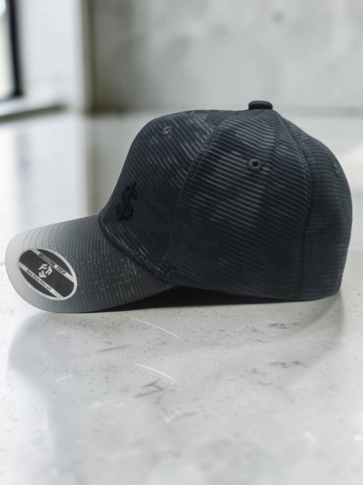 Imported  Fitted Cap "$ Signature " | Free Delivery