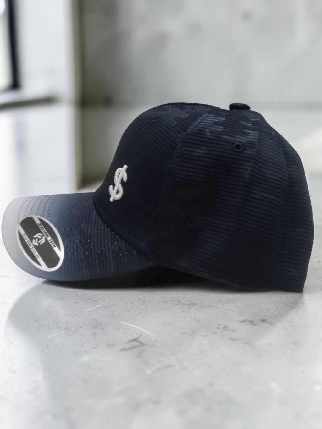 Imported  Fitted Cap "$ Signature " | Free Delivery